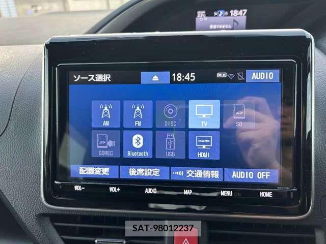 Toyota VOXY 2019-06 321609-4