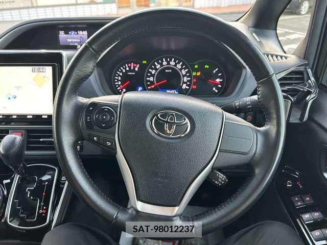 Toyota VOXY 2019-06 321609-8