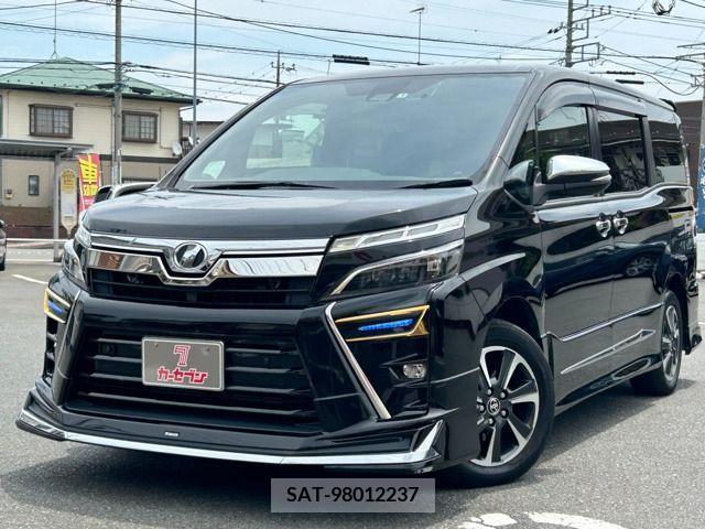 Toyota VOXY 2019-06 321609-0