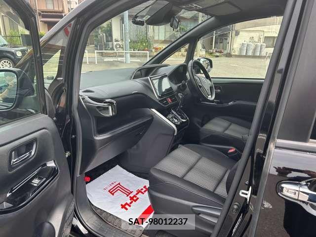 Toyota VOXY 2019-06 321609-16