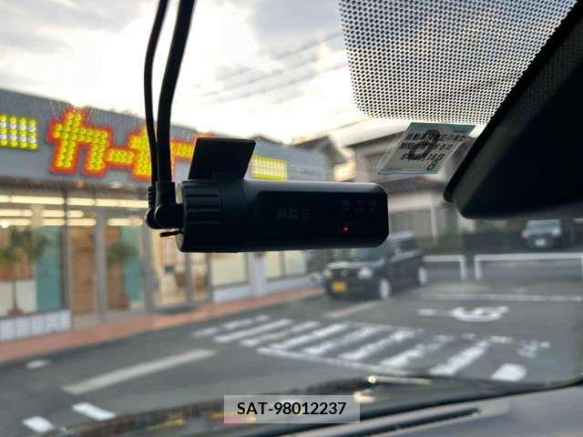 Toyota VOXY 2019-06 321609-11