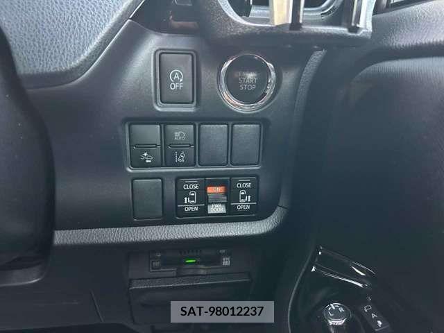 Toyota VOXY 2019-06 321609-6