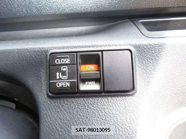 Toyota SIENTA 2019-03 314728-17