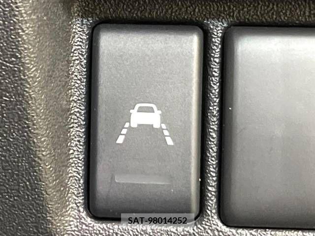 Nissan MARCH 2021-08 256423-3