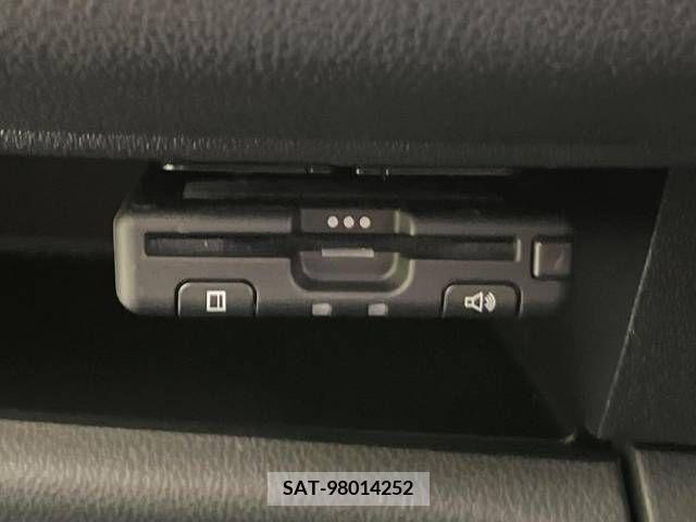 Nissan MARCH 2021-08 256423-6