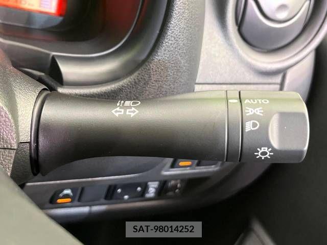 Nissan MARCH 2021-08 256423-5