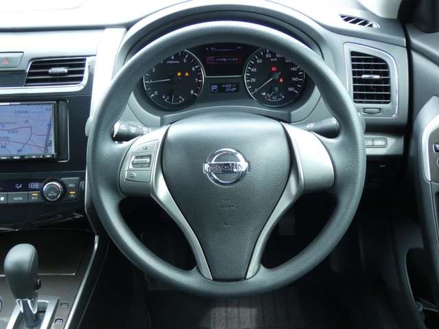 Nissan TEANA 2017-01 6212-13