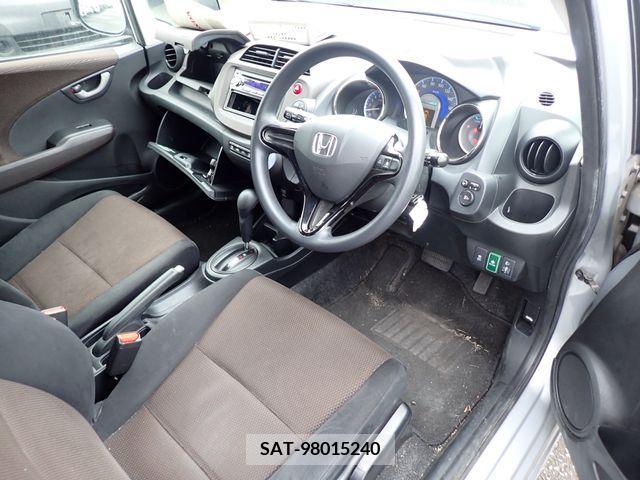 Honda FIT SHUTTLE HYBRID 2013-02 218561-1