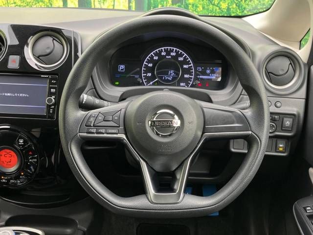Nissan NOTE 2018-09 180865-11