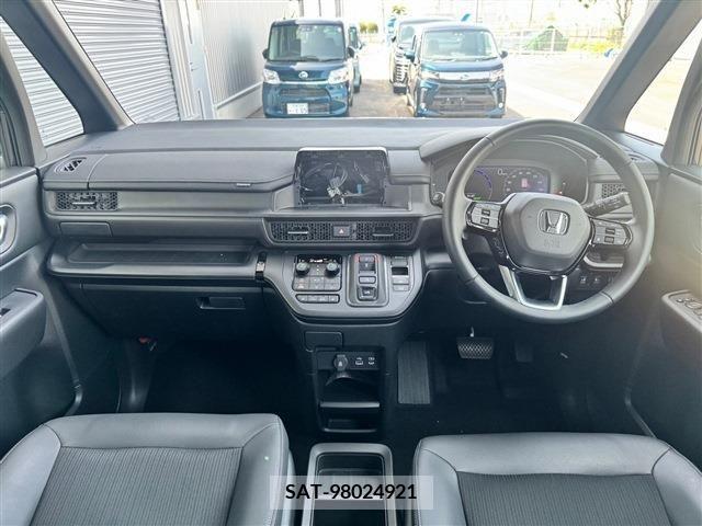 Honda STEP WGN 2022-05 286089-11
