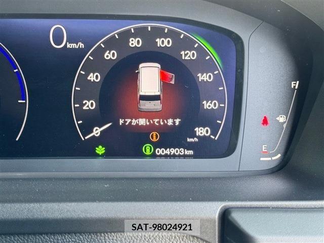 Honda STEP WGN 2022-05 286089-1