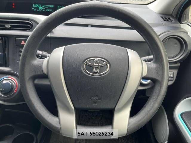 Toyota AQUA 2012-11 351370-11
