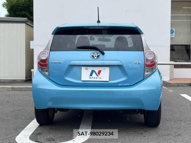 Toyota AQUA 2012-11 351370-15