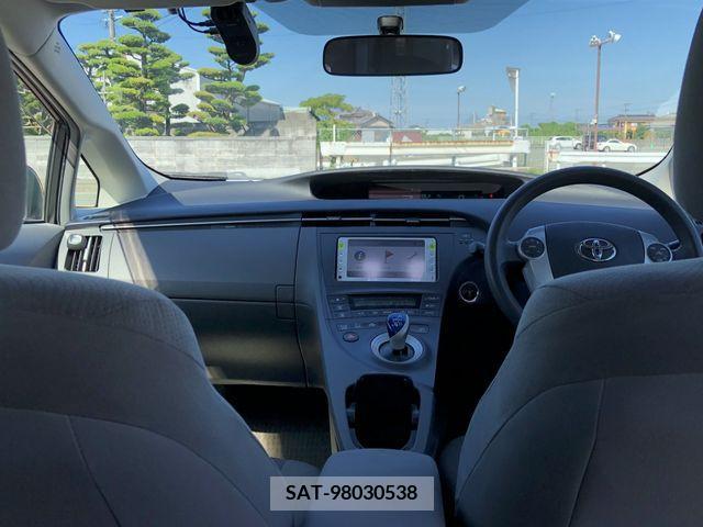 Toyota PRIUS 2011-09 255898-12