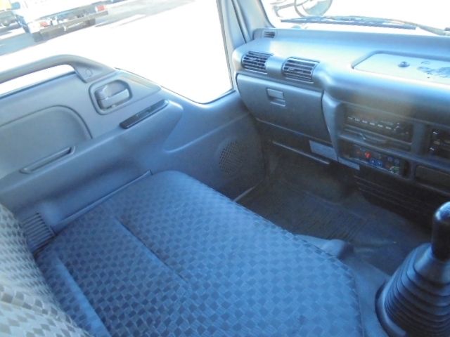 Isuzu ELF TRUCK 2006-05 62-16