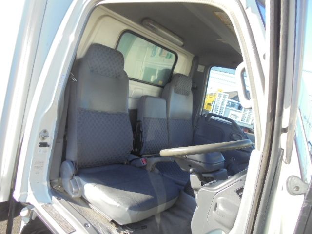 Isuzu ELF TRUCK 2006-05 62-8