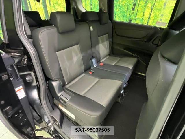 Toyota SIENTA 2022-04 298380-9