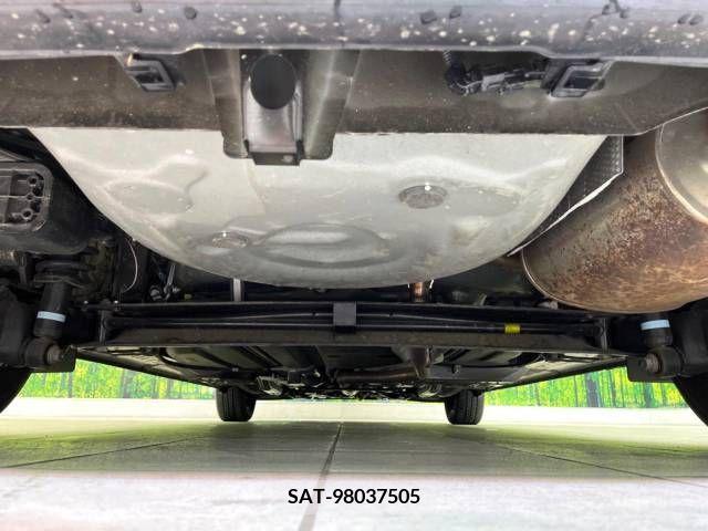 Toyota SIENTA 2022-04 298380-19