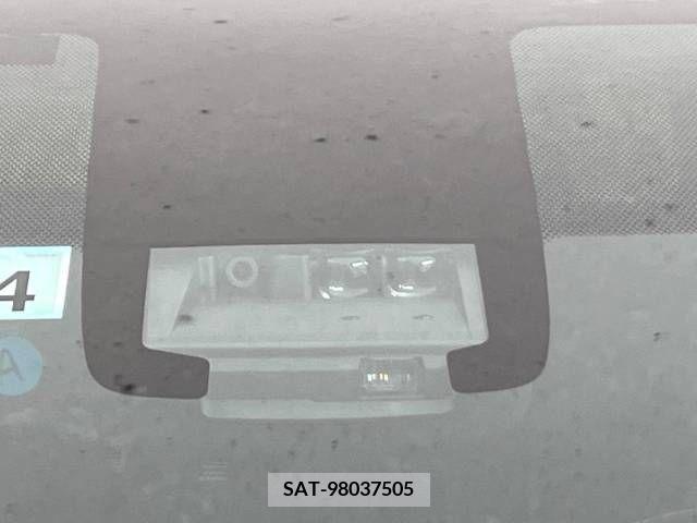 Toyota SIENTA 2022-04 298380-4