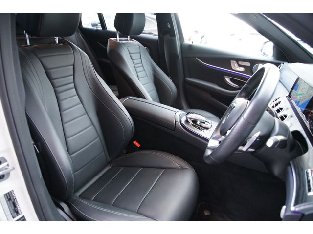 Mercedes Benz E-CLASS 2020-08 13472-9