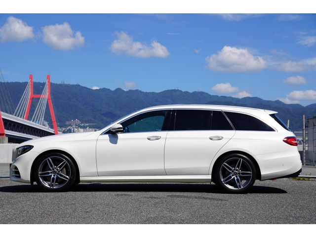 Mercedes Benz E-CLASS 2020-08 13472-7