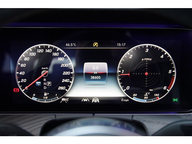 Mercedes Benz E-CLASS 2020-08 13472-16
