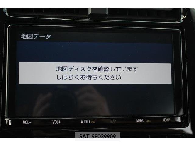 Toyota PRIUS 2019-06 366618-2