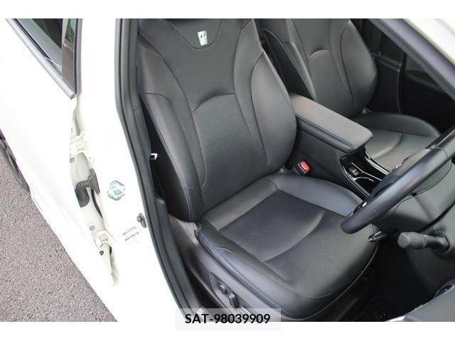 Toyota PRIUS 2019-06 366618-15