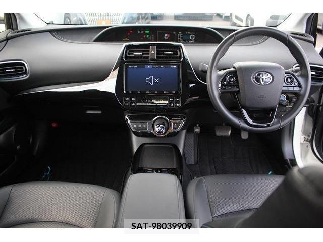 Toyota PRIUS 2019-06 366618-14