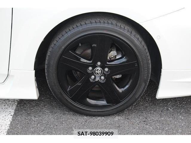 Toyota PRIUS 2019-06 366618-13