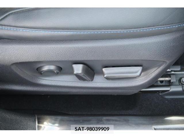 Toyota PRIUS 2019-06 366618-5