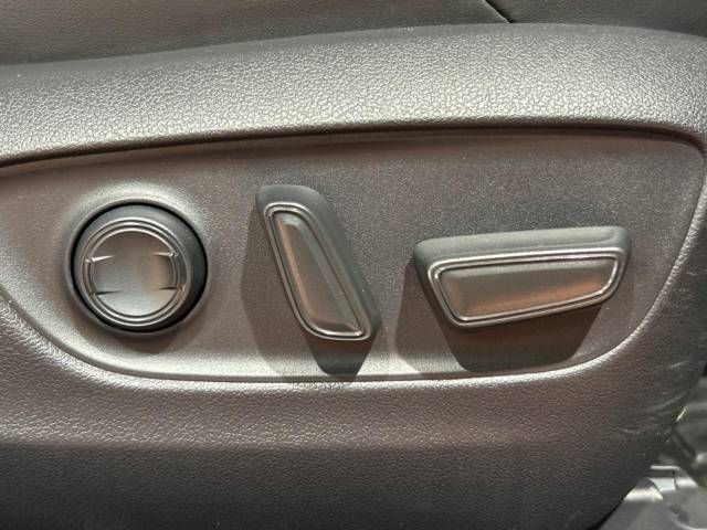 Toyota RAV4 2022-02 195589-6
