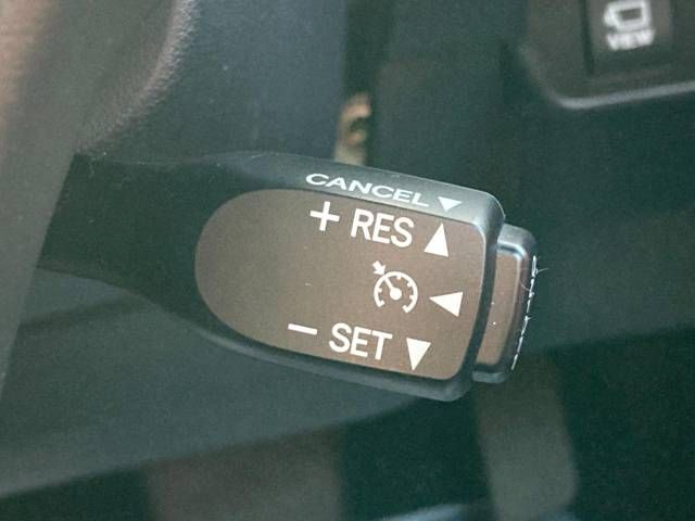 Lexus HS 2013-04 196020-3