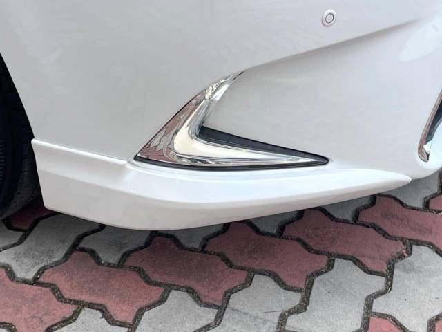 Lexus HS 2013-04 196020-2