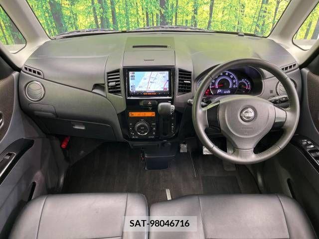 Nissan ROOX 2012-08 324238-1