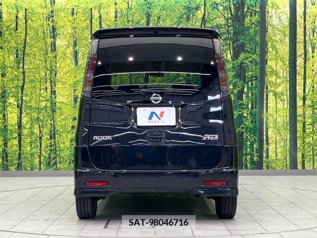 Nissan ROOX 2012-08 324238-15