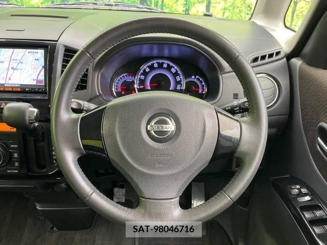 Nissan ROOX 2012-08 324238-11
