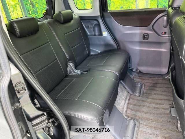 Nissan ROOX 2012-08 324238-9