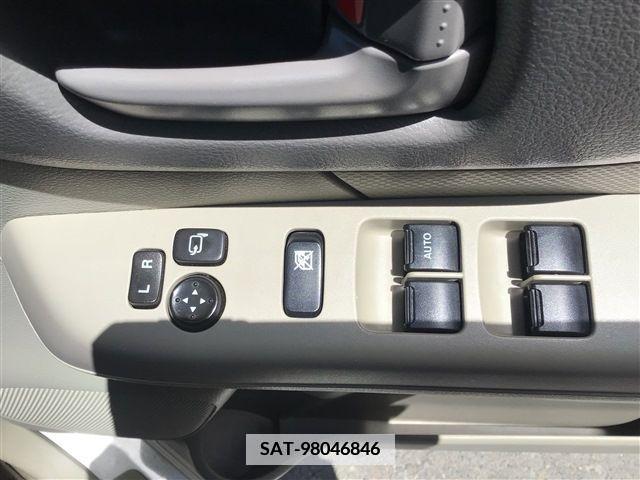 Suzuki SPACIA 2015-04 373025-29