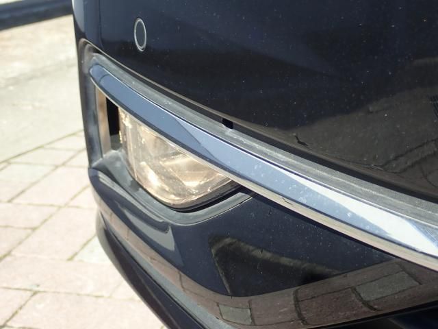 VolksWagen GOLF 2020-07 180389-13