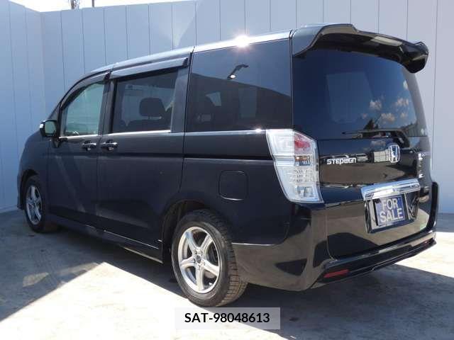 Honda STEP WGN 2010-10 255268-3