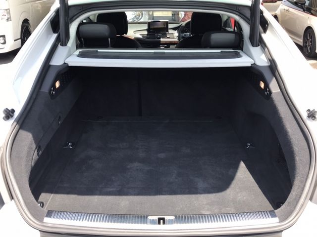Audi A7 2011-06 3277-12