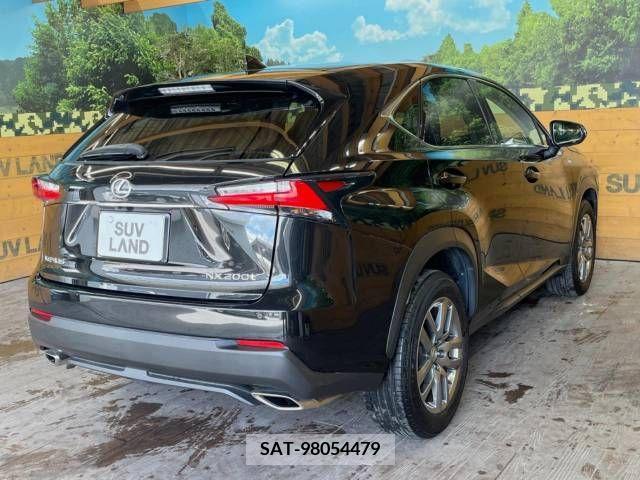 Lexus NX 2014-09 354249-17