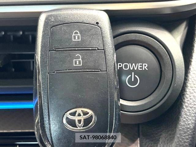 Toyota PRIUS 2023-02 332940-10