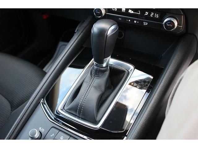 Mazda CX-5 2022-03 16152-6