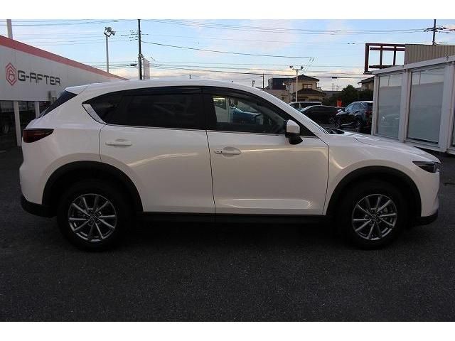 Mazda CX-5 2022-03 16152-9