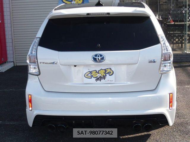 Toyota PRIUS ALPHA 2012-05 202604-12