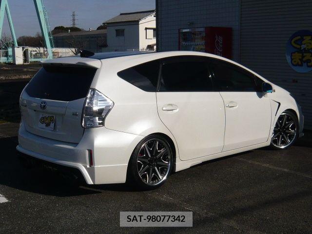 Toyota PRIUS ALPHA 2012-05 202604-9