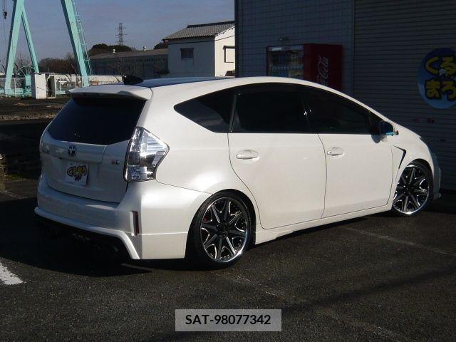 Toyota PRIUS ALPHA 2012-05 202604-10