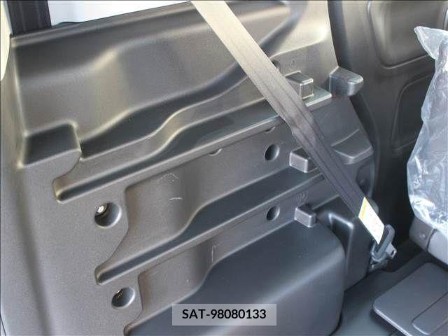 Suzuki SPACIA 2022-09 205423-13